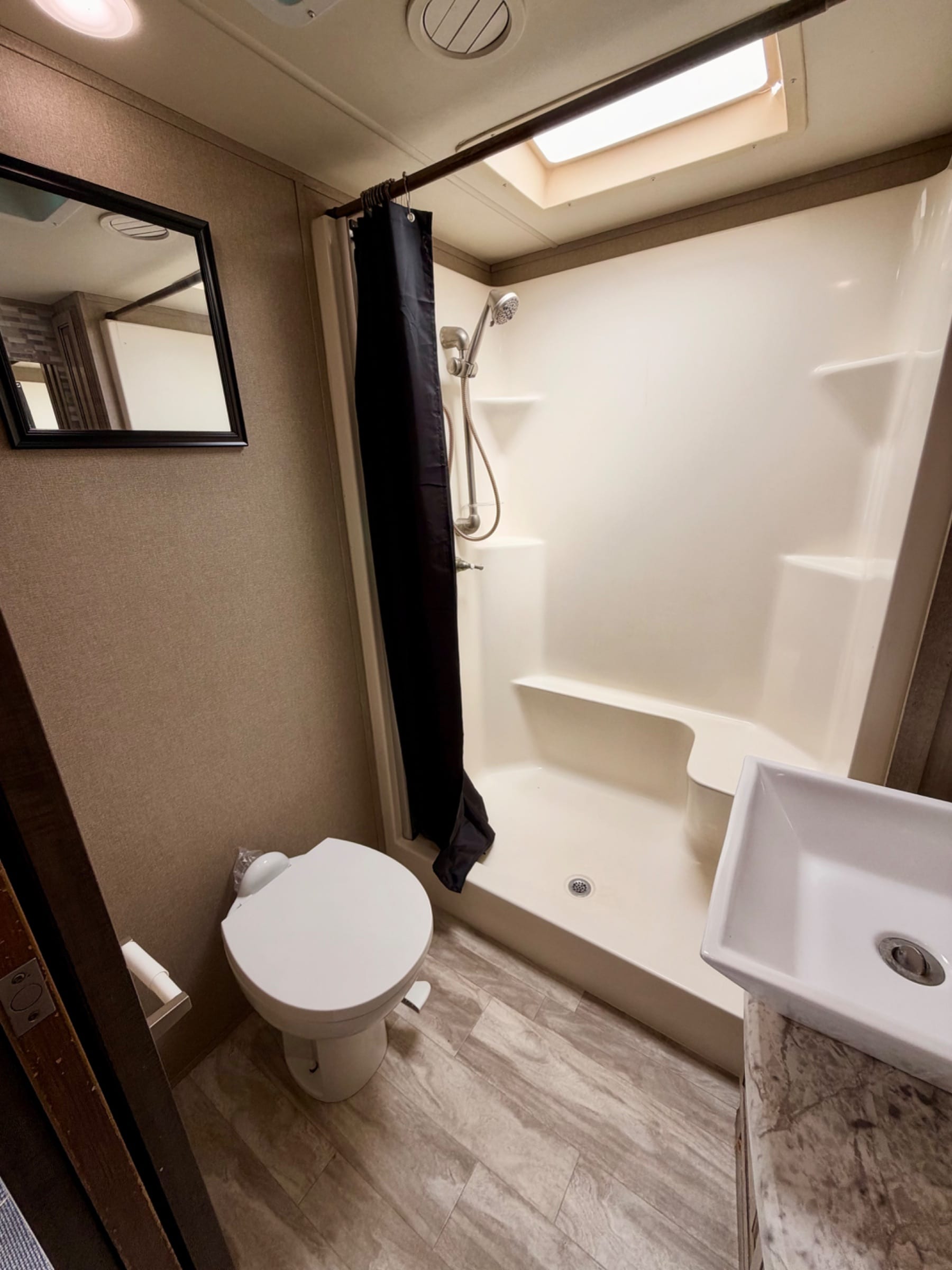 🚨2016 Grand Design Solitude — $19000 🚨 — 15