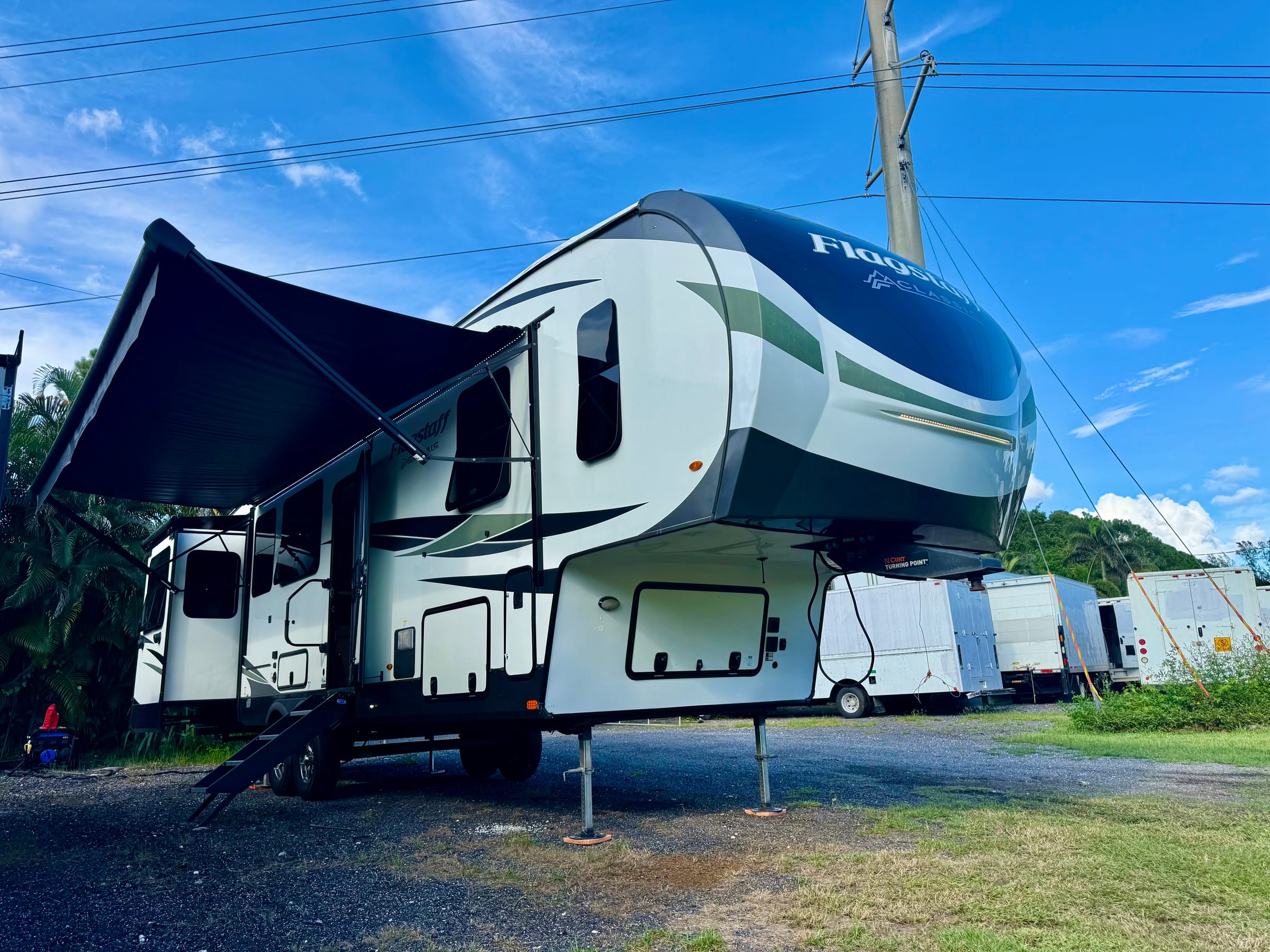 🔥2023 Forest River Flagtaff— $18500 🔥 — 1