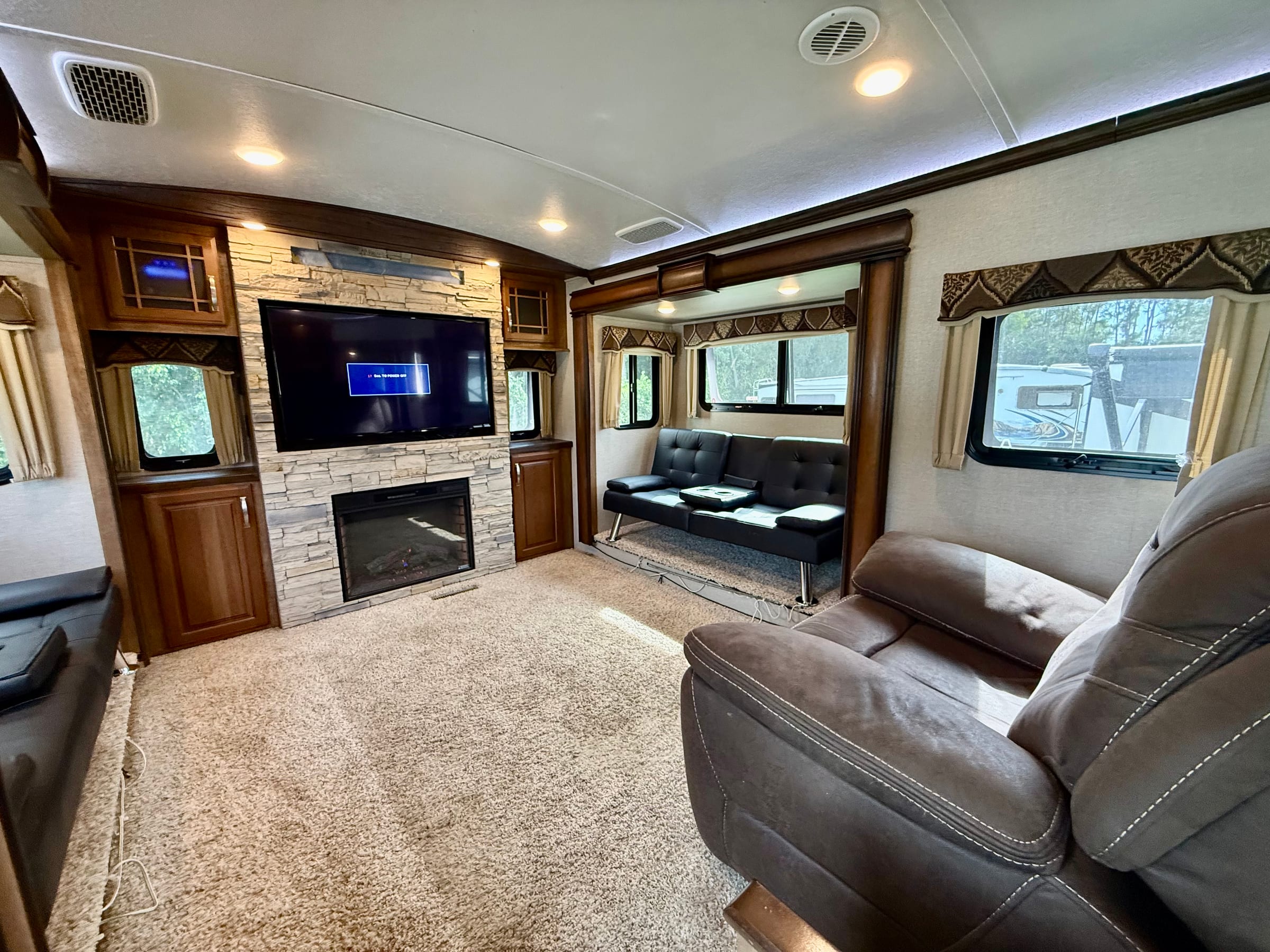 🔥 2017 Keystone Montana 3791RD🔥 — 9