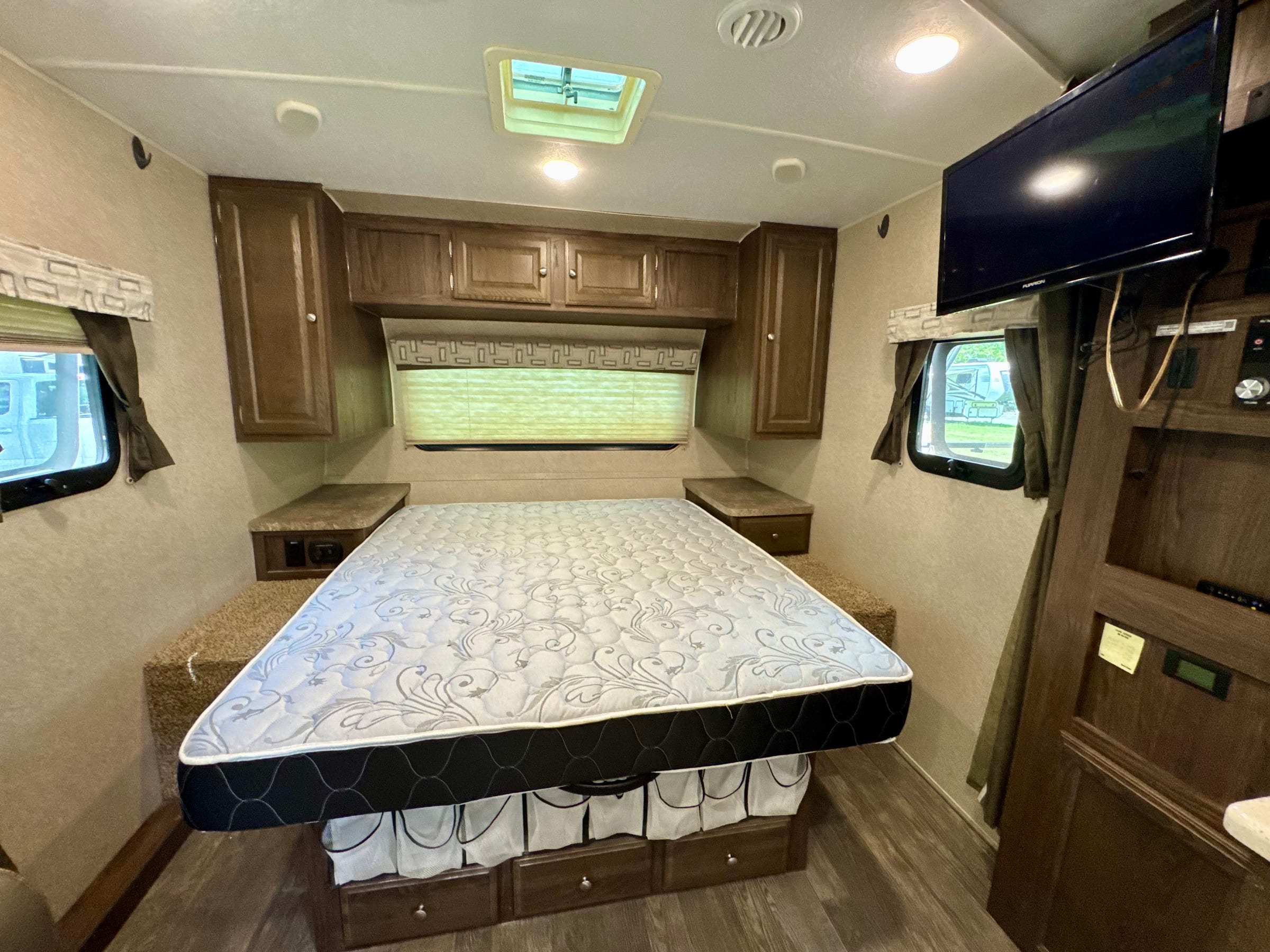🚨 2019 Flagstaff Micro Lite🚨 — 9