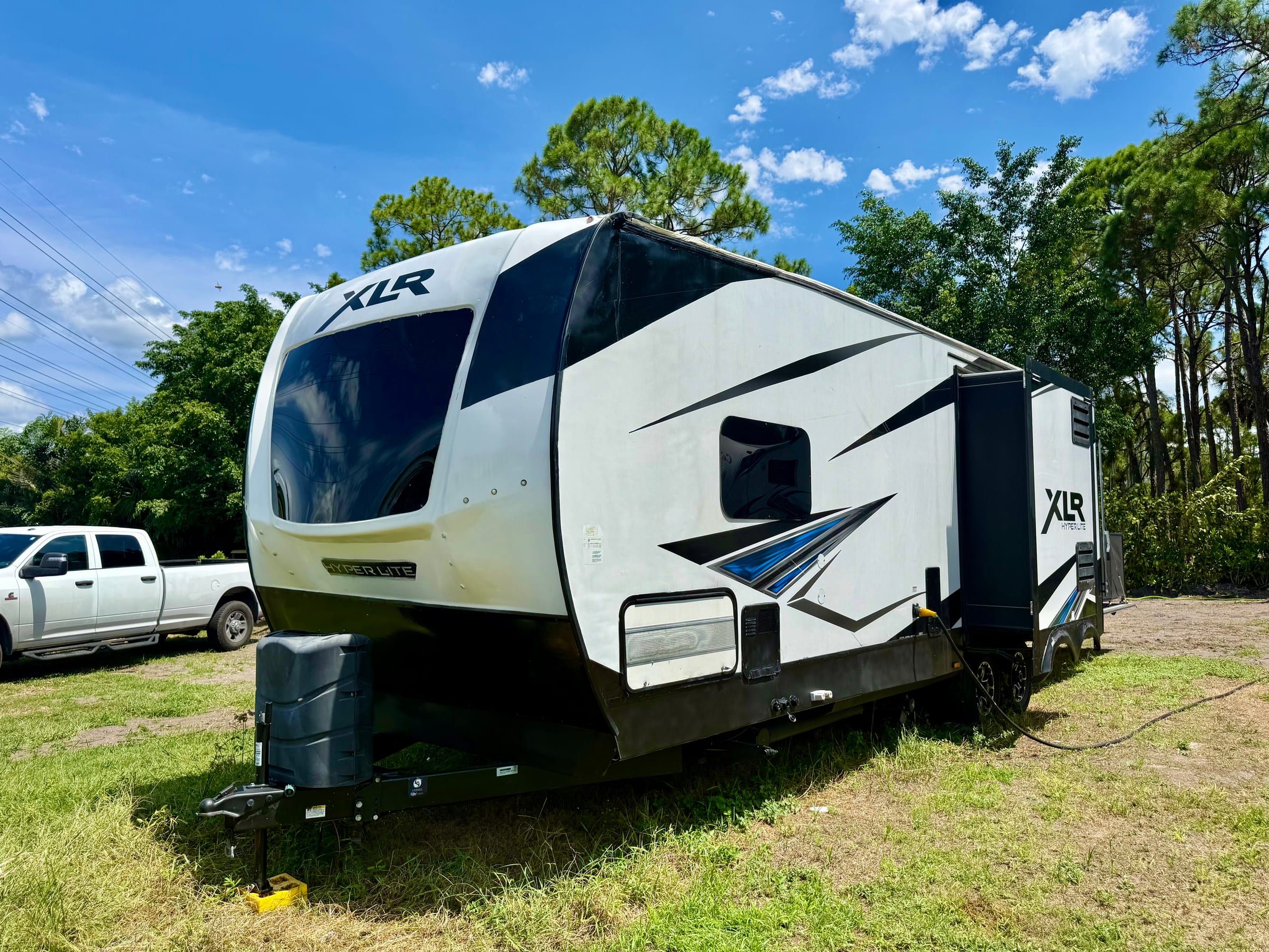 ✅2021 XLR Hyper Lite XLT 2815✅ — 2