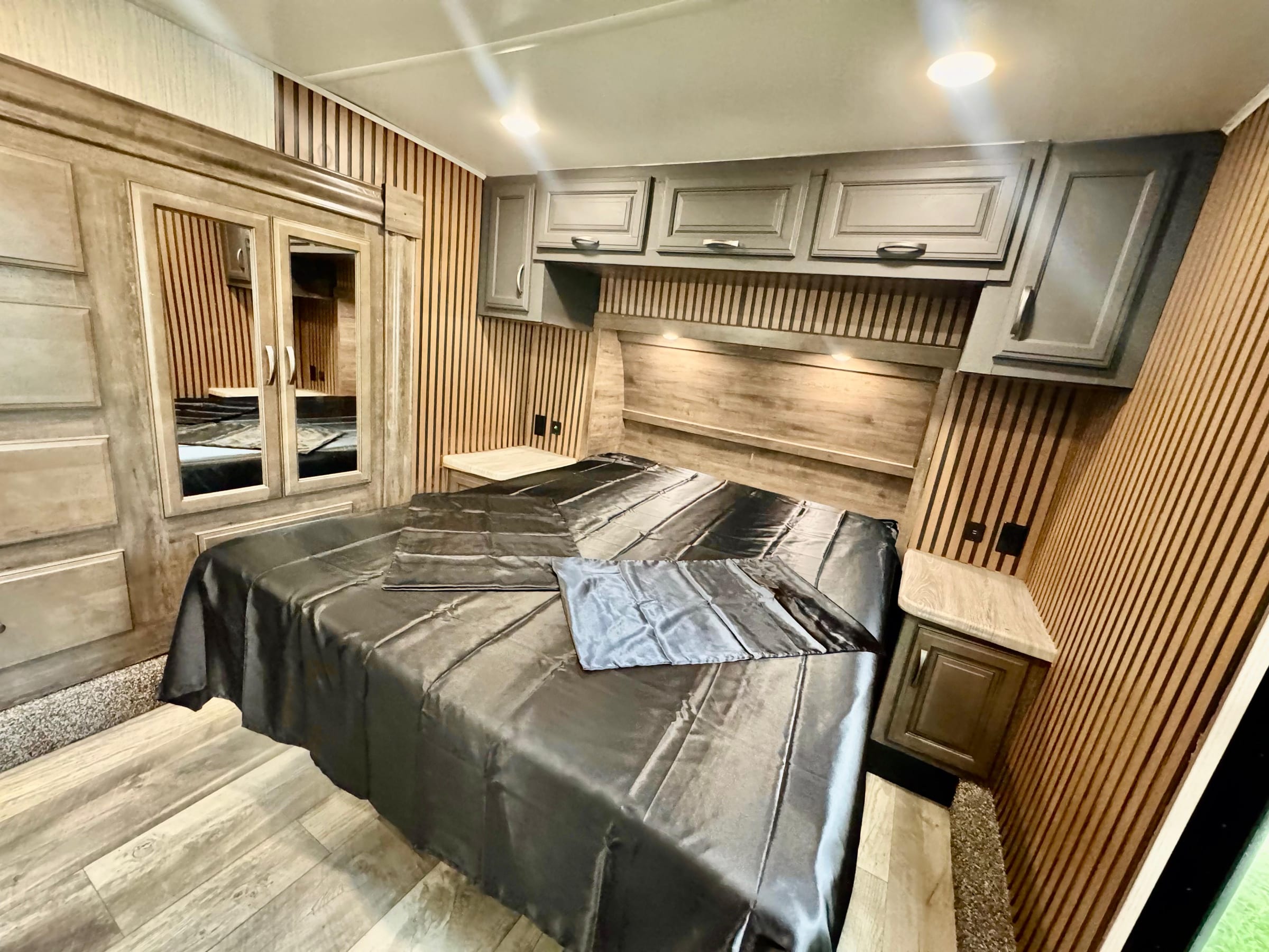 🔥 2020 Forest River Sierra 3330BB🔥 — 10