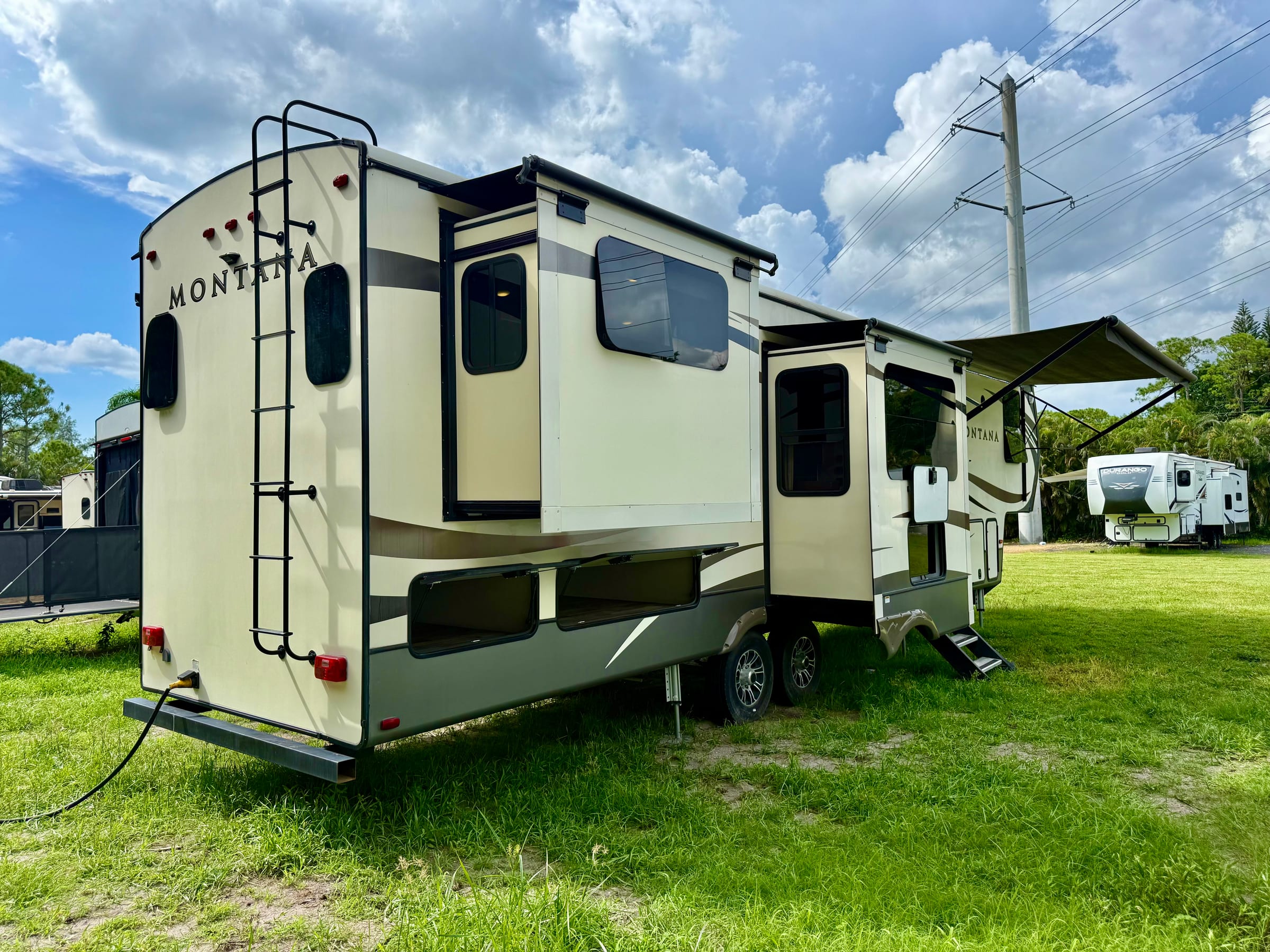 🔥 2017 Keystone Montana 3791RD🔥 — 2