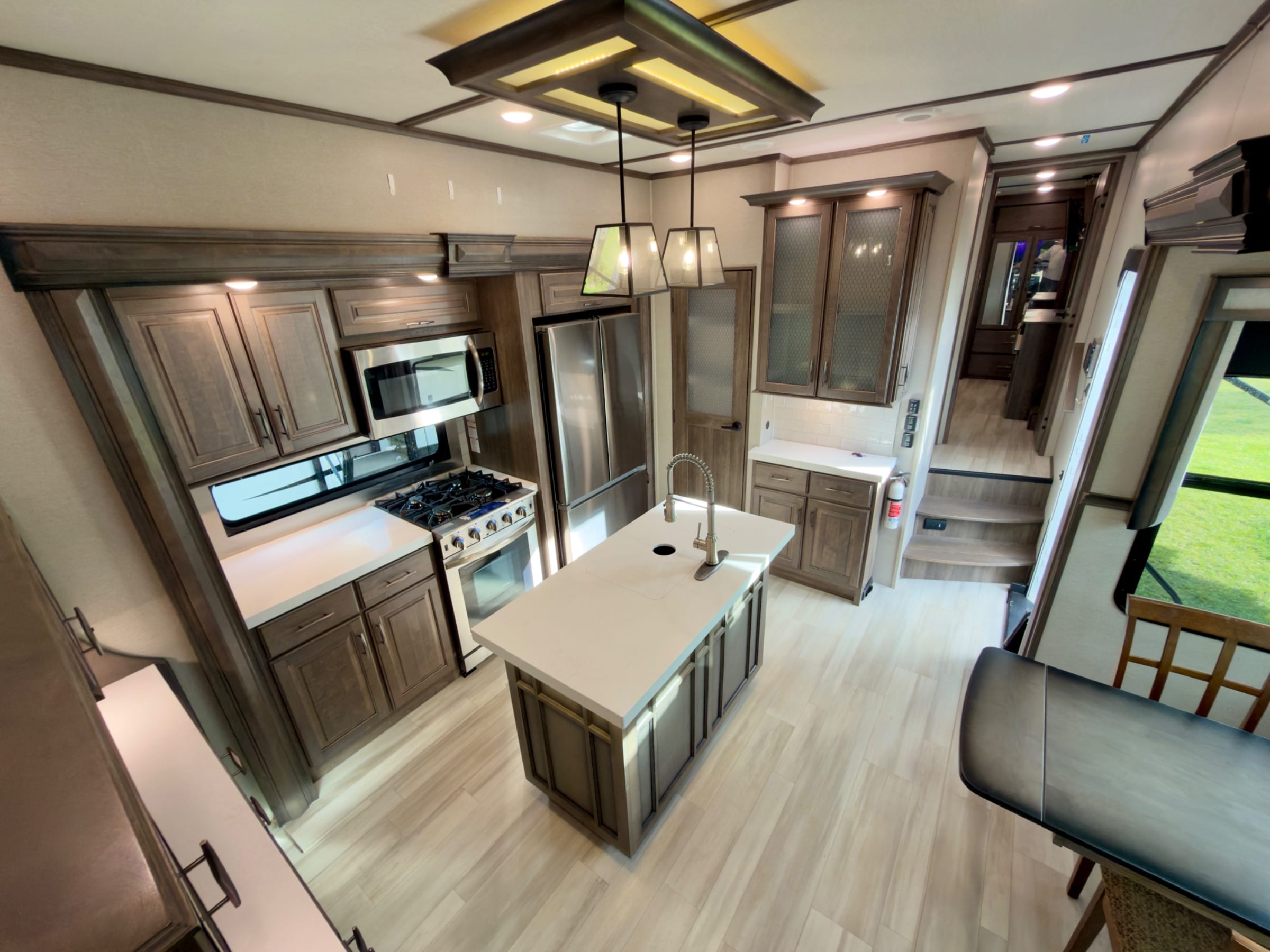 🔥 2022 Grand Design Solitude 🔥 — 14