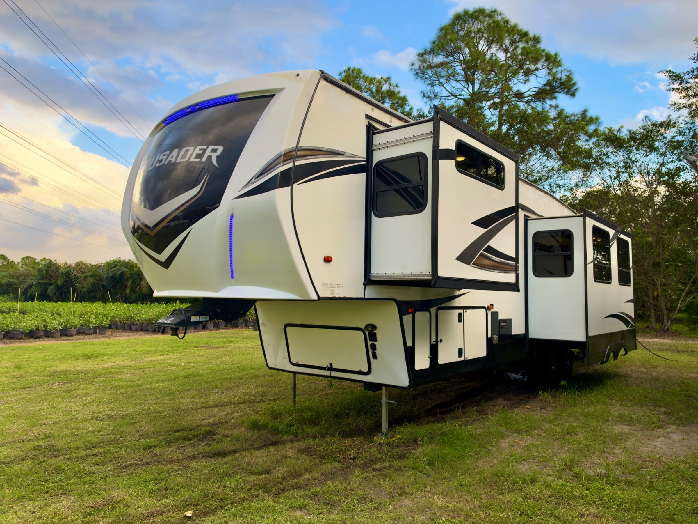 2021 Forest River Crusader 395BHL — 1