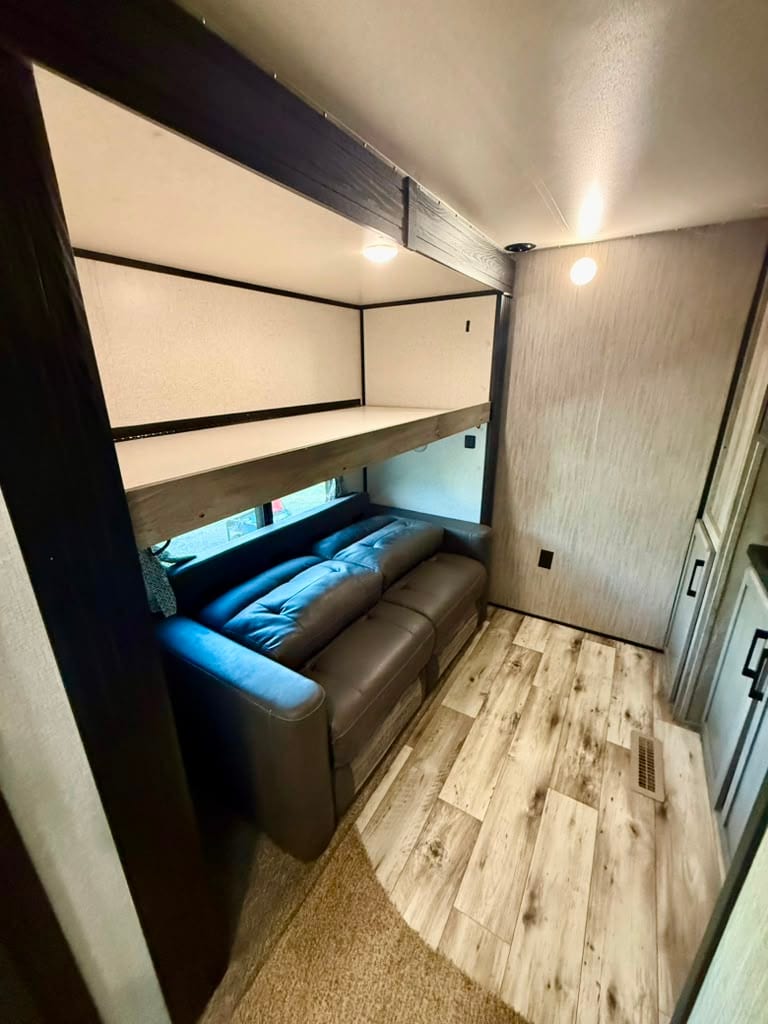 Durango Gold RV — 17
