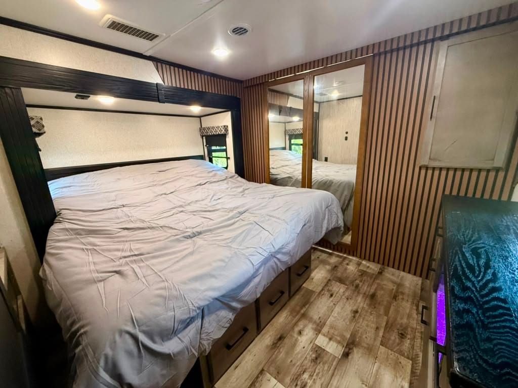 Durango Gold RV — 12