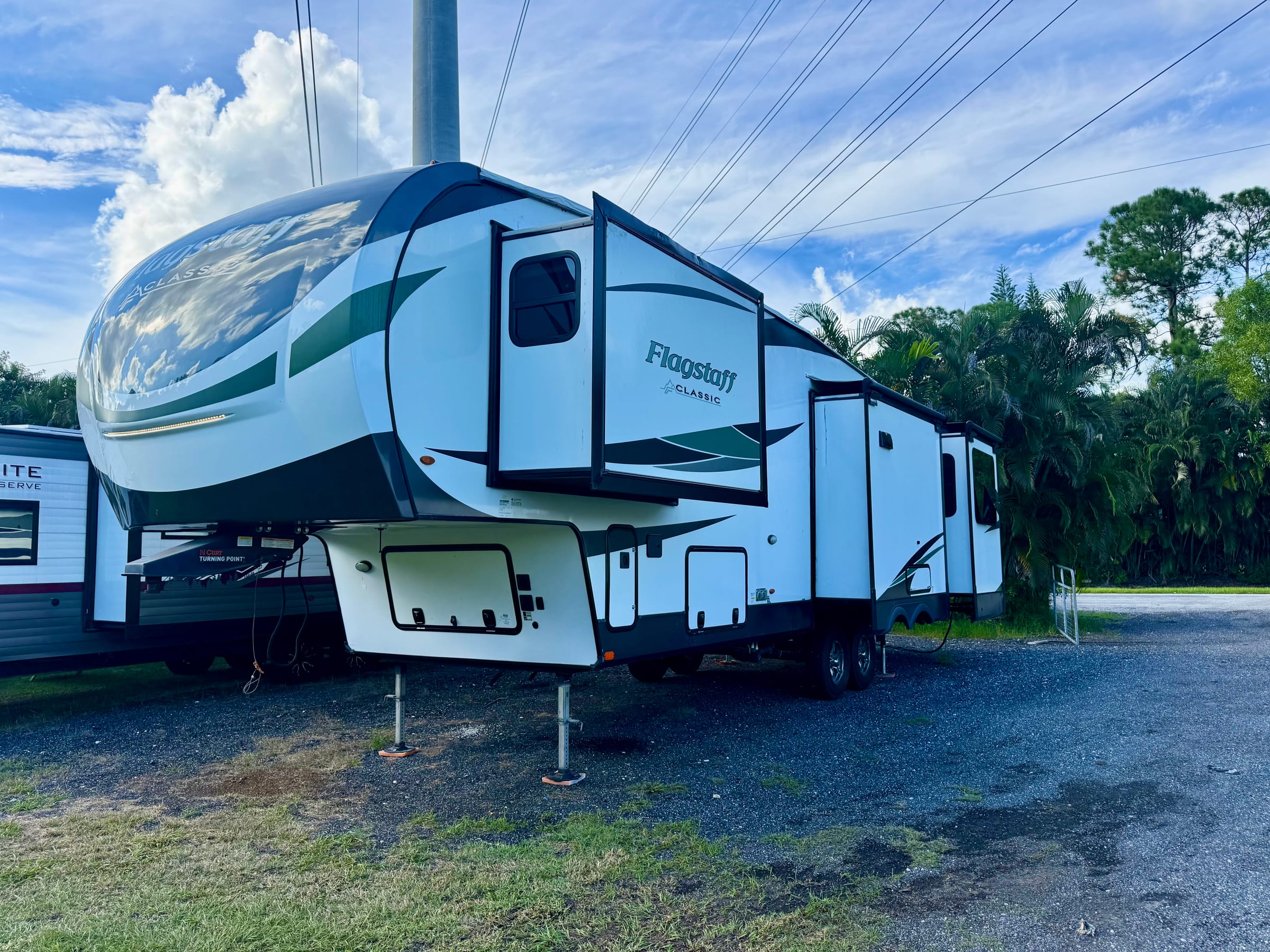 🔥2023 Forest River Flagtaff— $18500 🔥 — 2