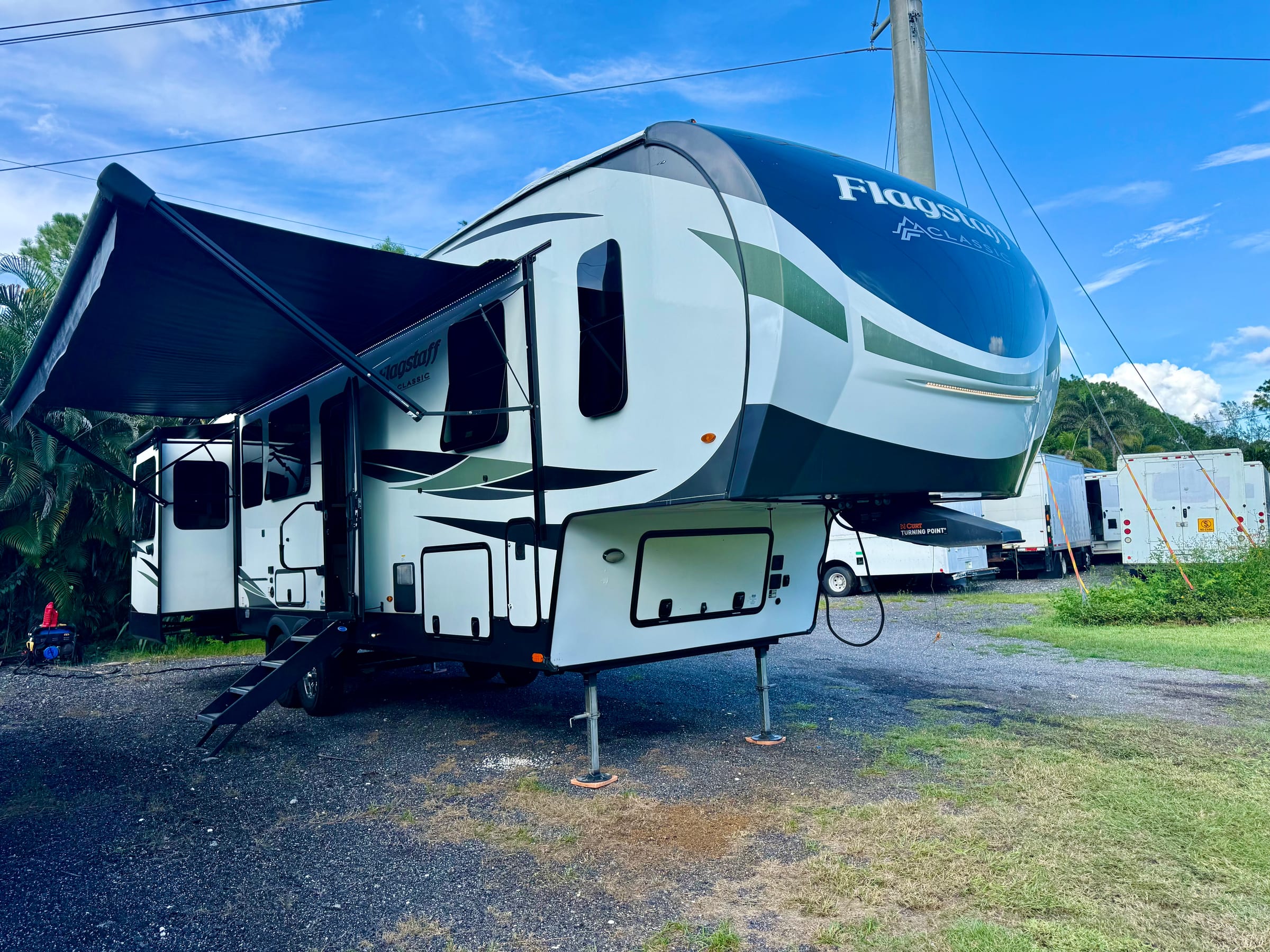 🔥2023 Forest River Flagtaff— $18500 🔥 — 4