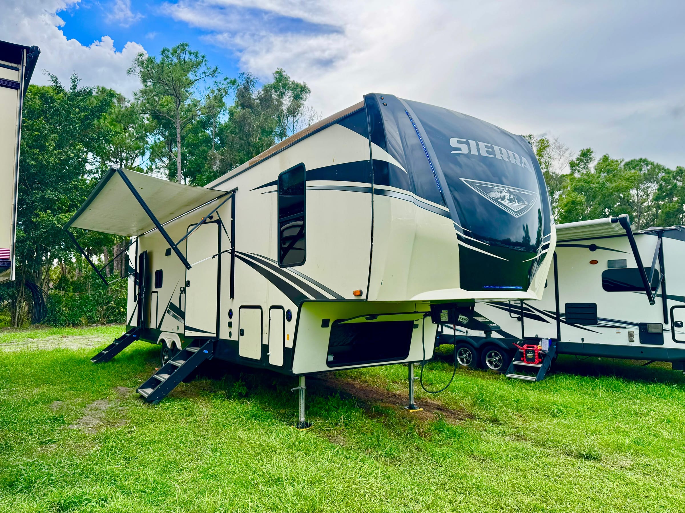 🔥 2020 Forest River Sierra 3330BB🔥 — 1