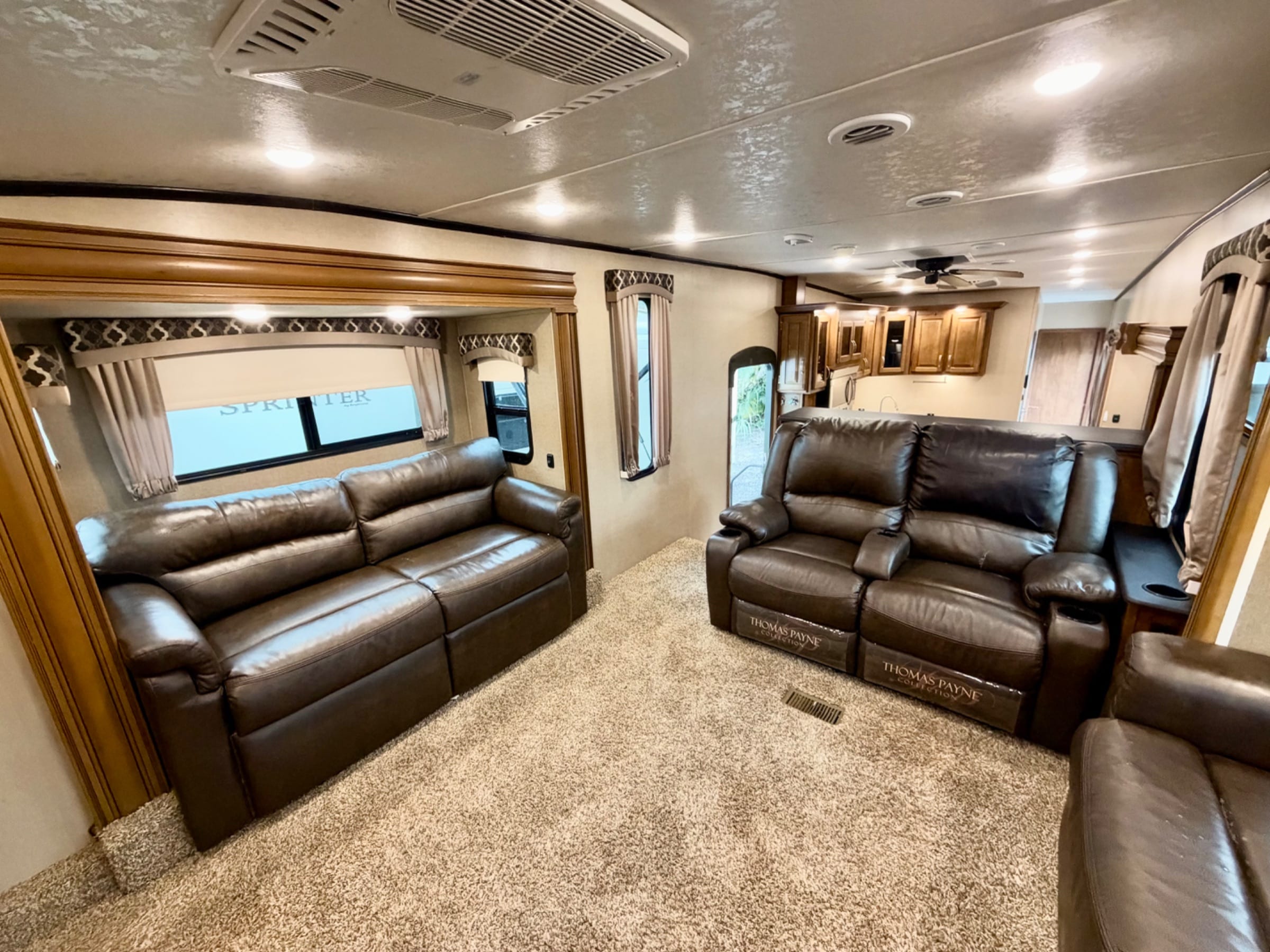  2018 Shasta Phoenix — 11