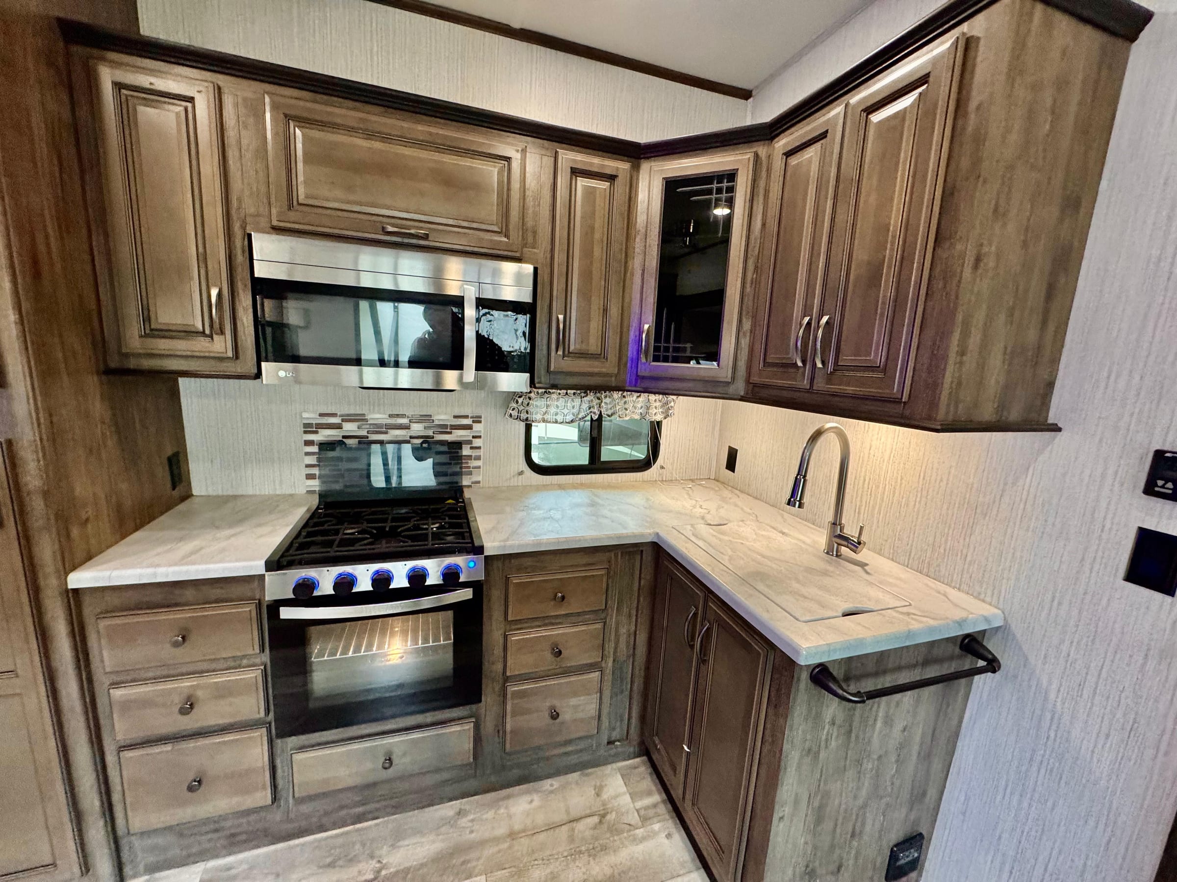 🔥 2020 Forest River Sierra 3330BB🔥 — 8