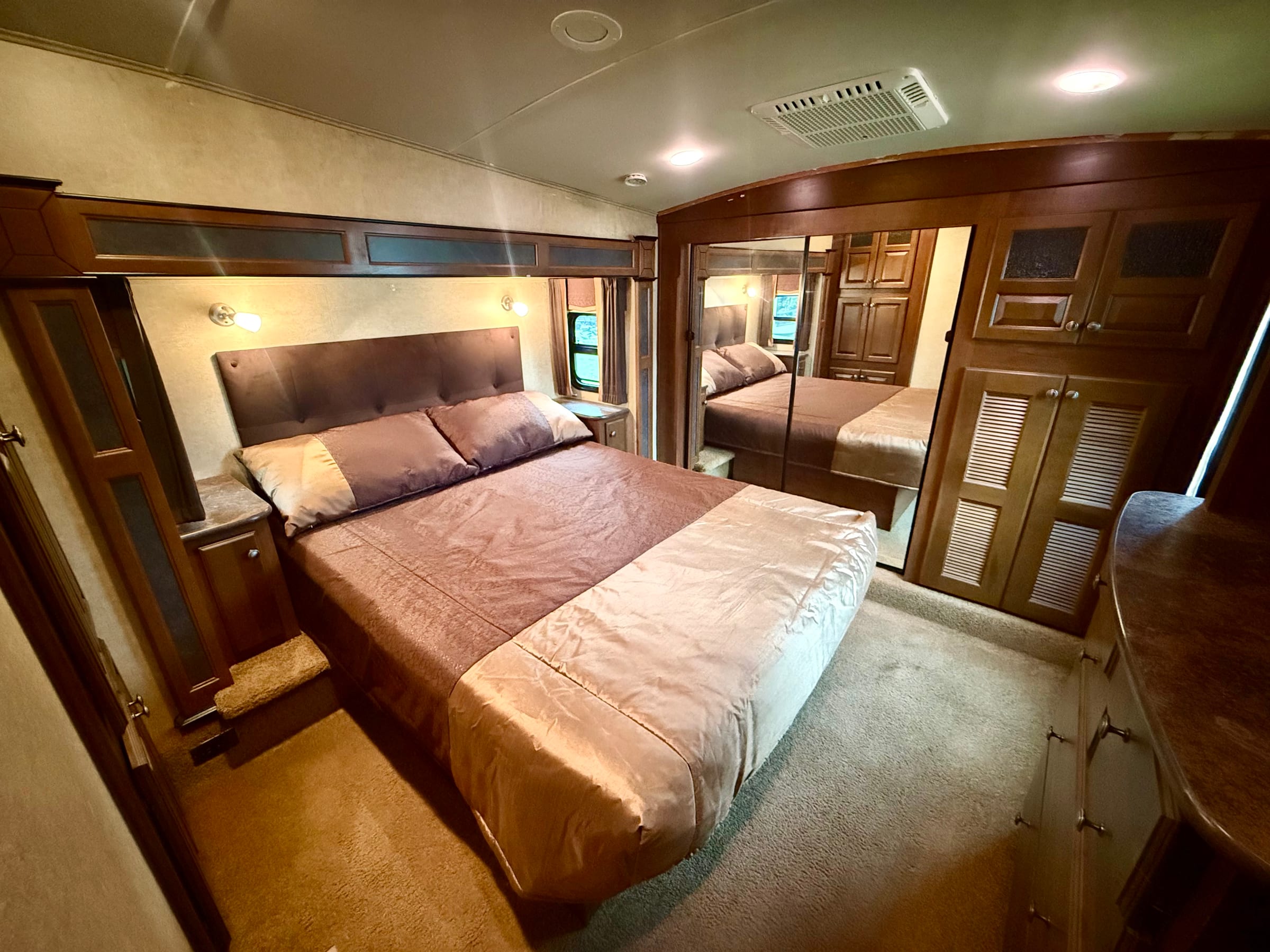🚨🔥 JAYCO EAGLE PREMIER – 38 FEET 🔥🚨 — 13