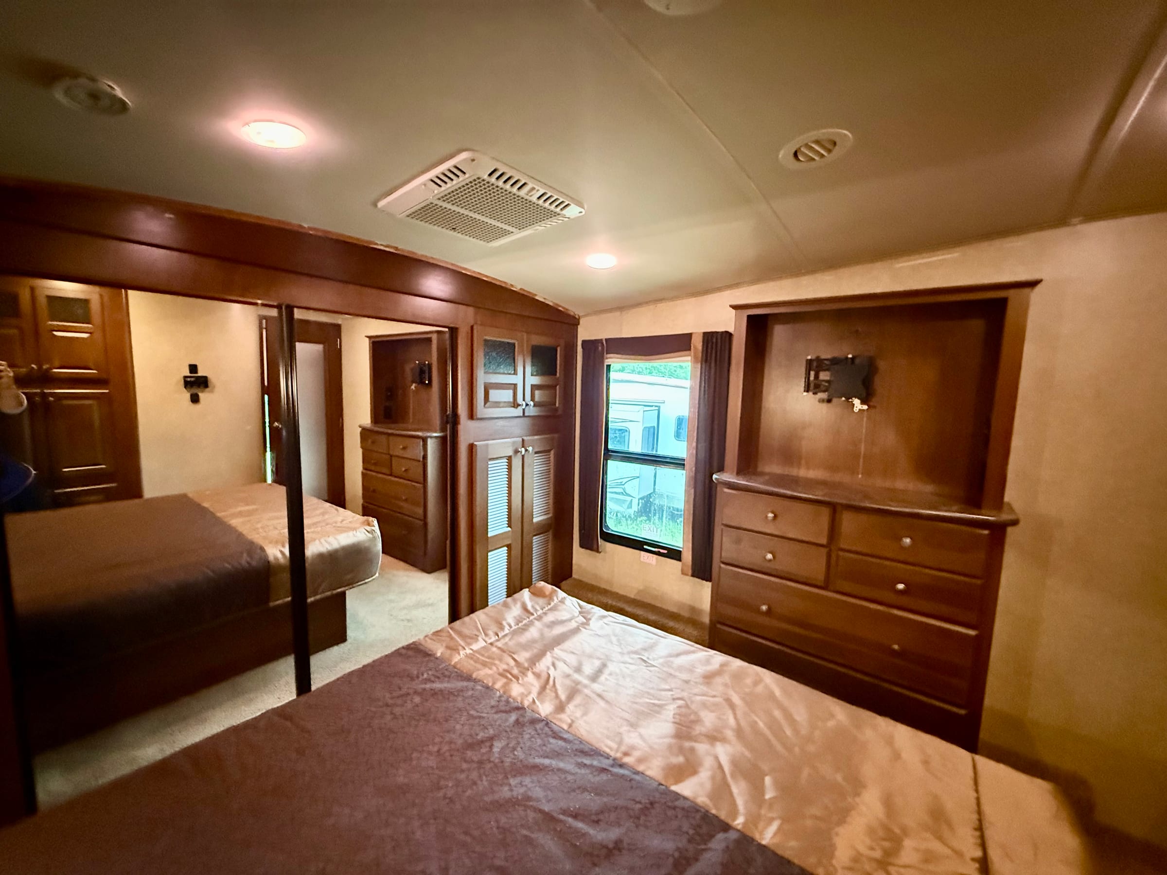 🚨🔥 JAYCO EAGLE PREMIER – 38 FEET 🔥🚨 — 16