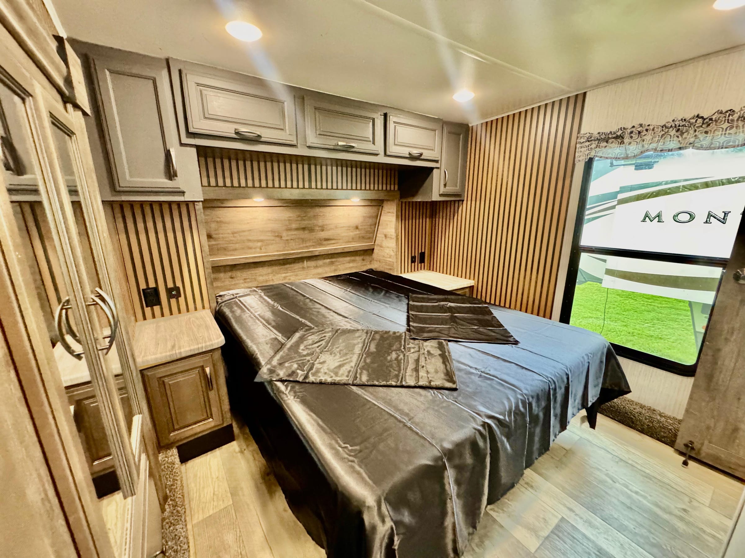 🔥 2020 Forest River Sierra 3330BB🔥 — 11